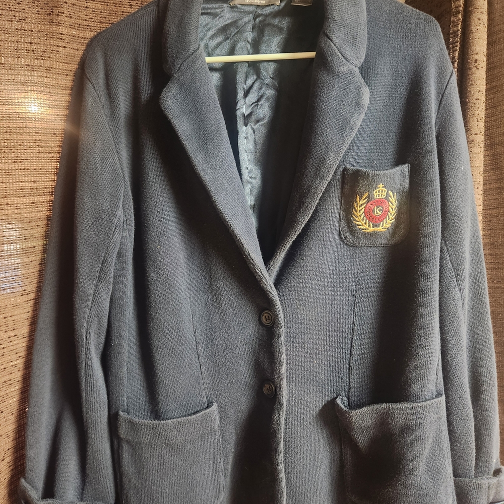 Liz Claiborne Gray Blazer with Embroidered Crest